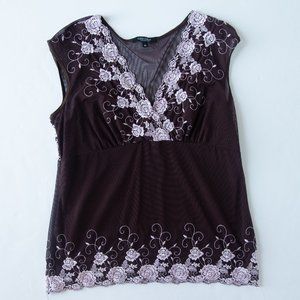 Karen Kane Lifestyle Women's Sleeveless V neck Sheer Top with Embroidery Size XL